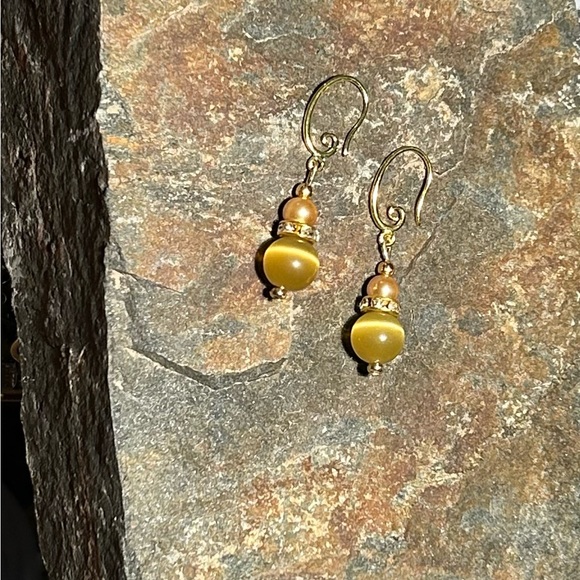 Earrings - Picture 7 of 16